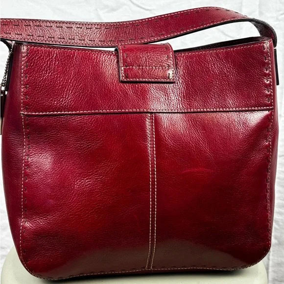 Fossil Oxblood Red Leather Shoulder Bag. Vintage 90s - Picture 6 of 17